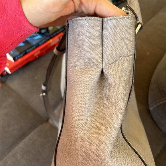 Michael Kors Purse- Needs TLC - Picture 15 of 16